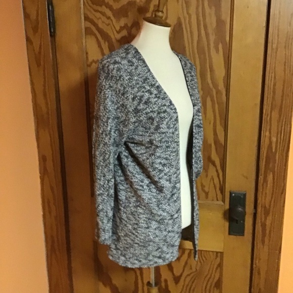 American Eagle beachy cardigan - Picture 7 of 11